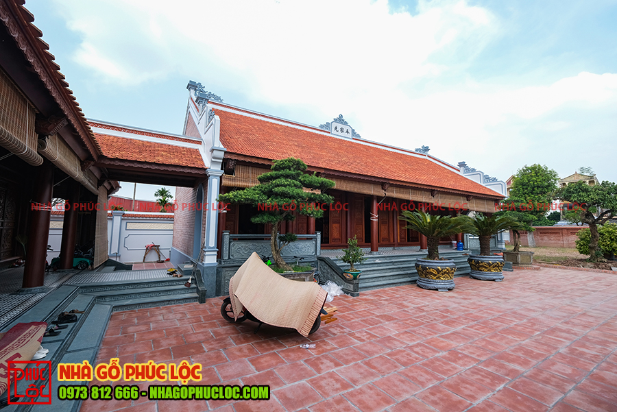 Thiết kế nhà lim cổ truyền sang trọng