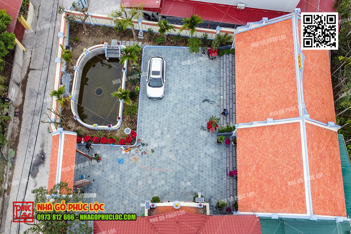 Khuôn viên gỗ lim 3 gian truyền thống